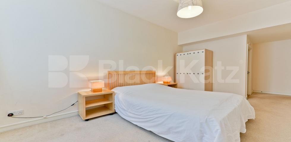 			NEW INSTRUCTION, 2 Bedroom, 1 bath, 1 reception Apartment			 Oxford Drive , London Bridge